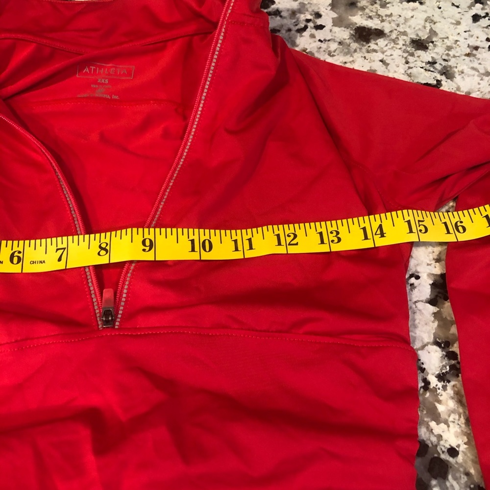 Athleta Hot Shot Performance Top W/ Ruching - Picture 9 of 13
